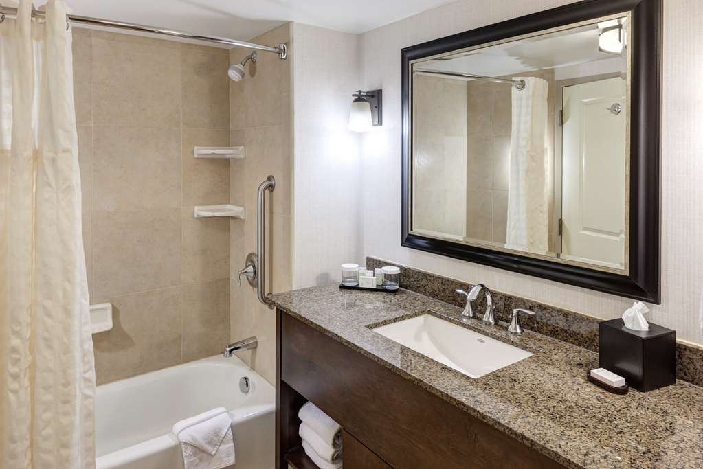 Фото Embassy Suites Anchorage