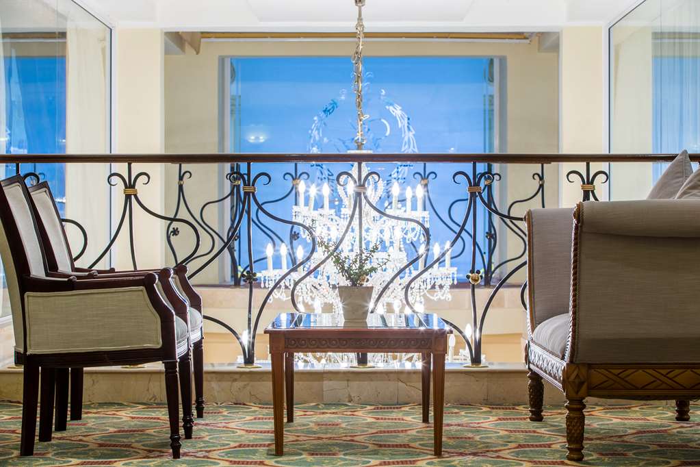 Фото Radisson Blu Le Vendome Hotel, Cape Town