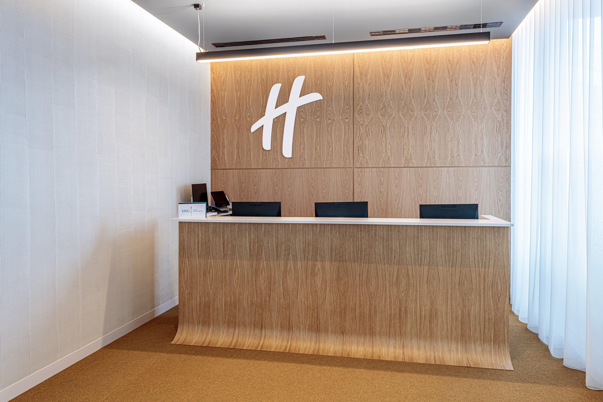 Фото Holiday Inn Prague