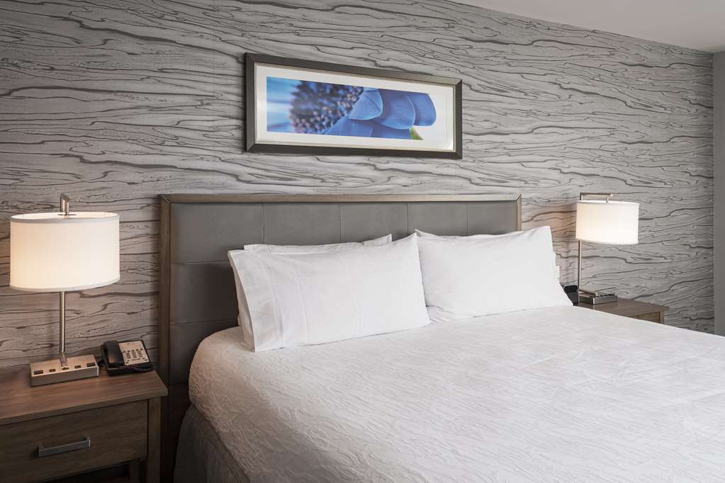 Фото Homewood Suites by Hilton Ottawa Downtown