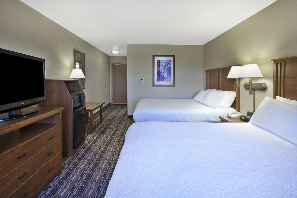 Фото Hampton Inn Pittsburgh Area Beaver Valley CenterTownship