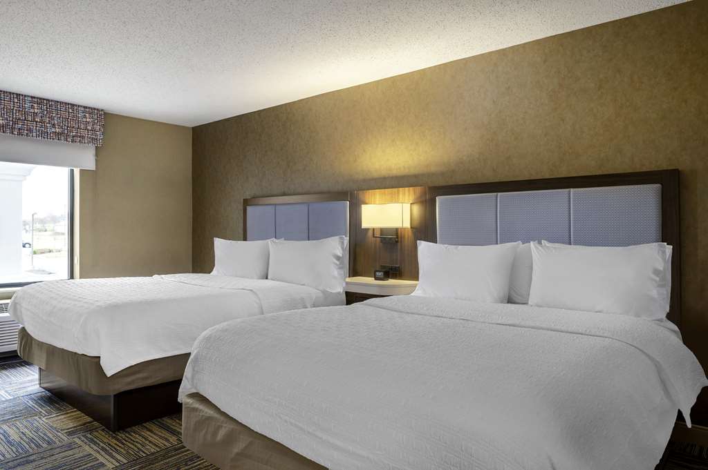 Фото Hampton Inn Greenfield