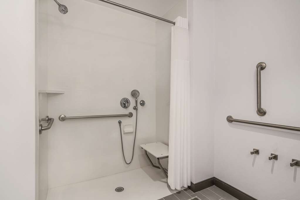 Фото Hampton Inn & Suites Raleigh Midtown