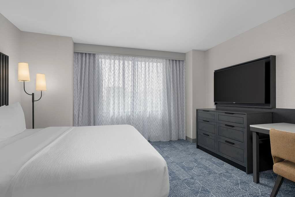 Фото Embassy Suites by Hilton El Paso