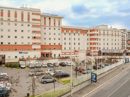 Гостиница Ibis budget Courbevoie Paris la Defense 1 в Нейи-сюре-Сене