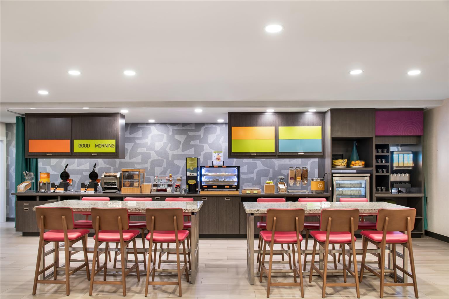 Фото Home2 Suites by Hilton Pensacola I-10 at North Davis Hwy