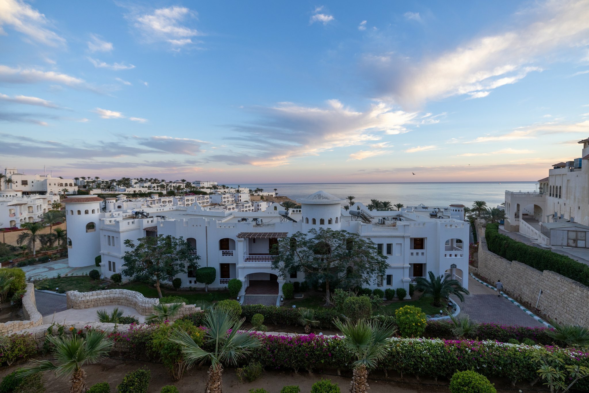 Фото Continental Plaza beach Resort