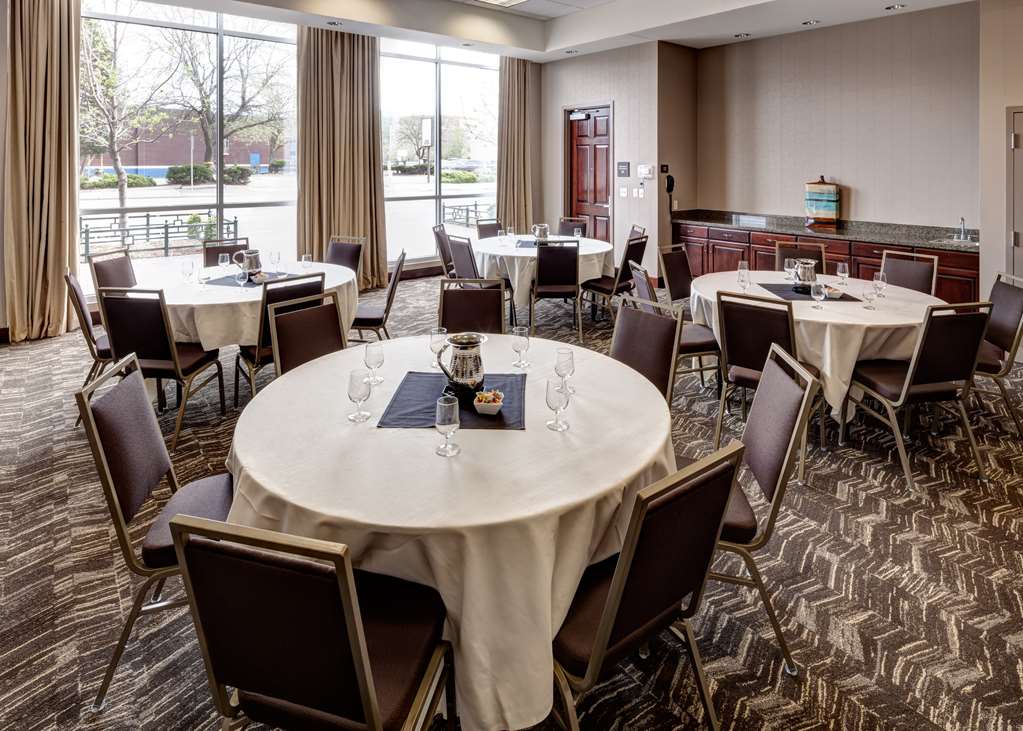 Фото Hampton Inn & Suites Boise-Downtown