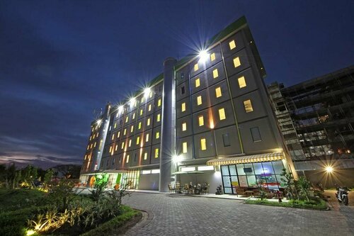 Гостиница Pop! Hotel Airport Jakarta в Тангеранге