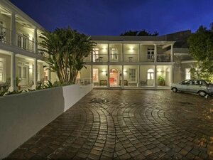 отель The Three Boutique Hotel