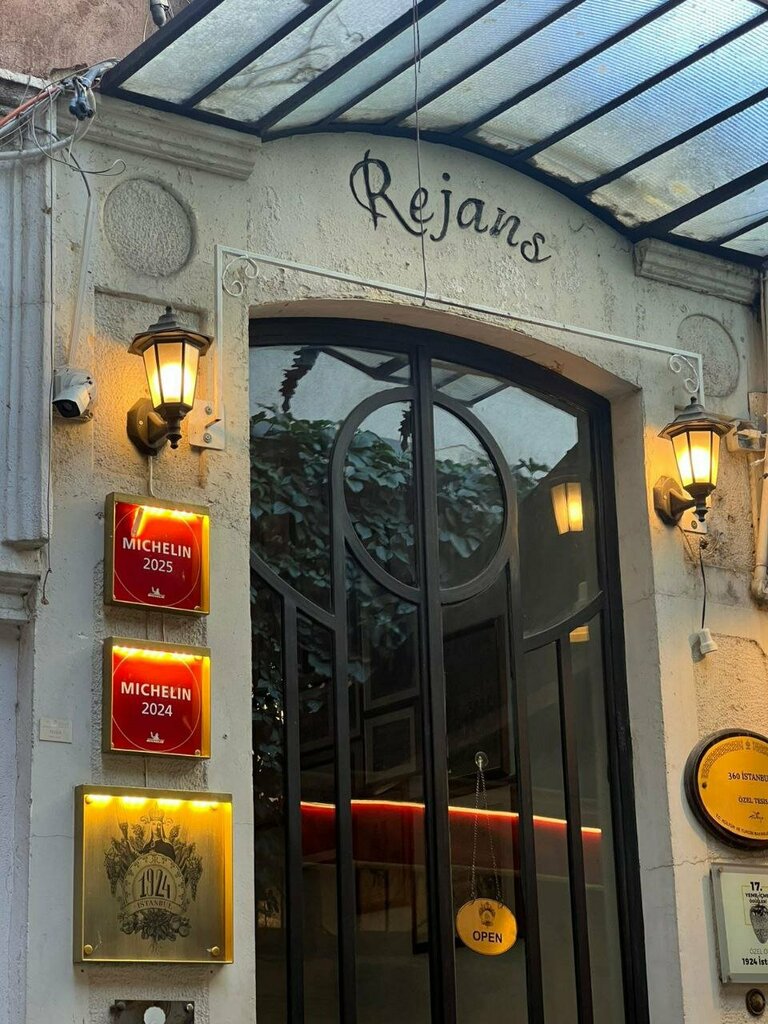 Coffee shop Mandabatmaz, Istanbul, photo