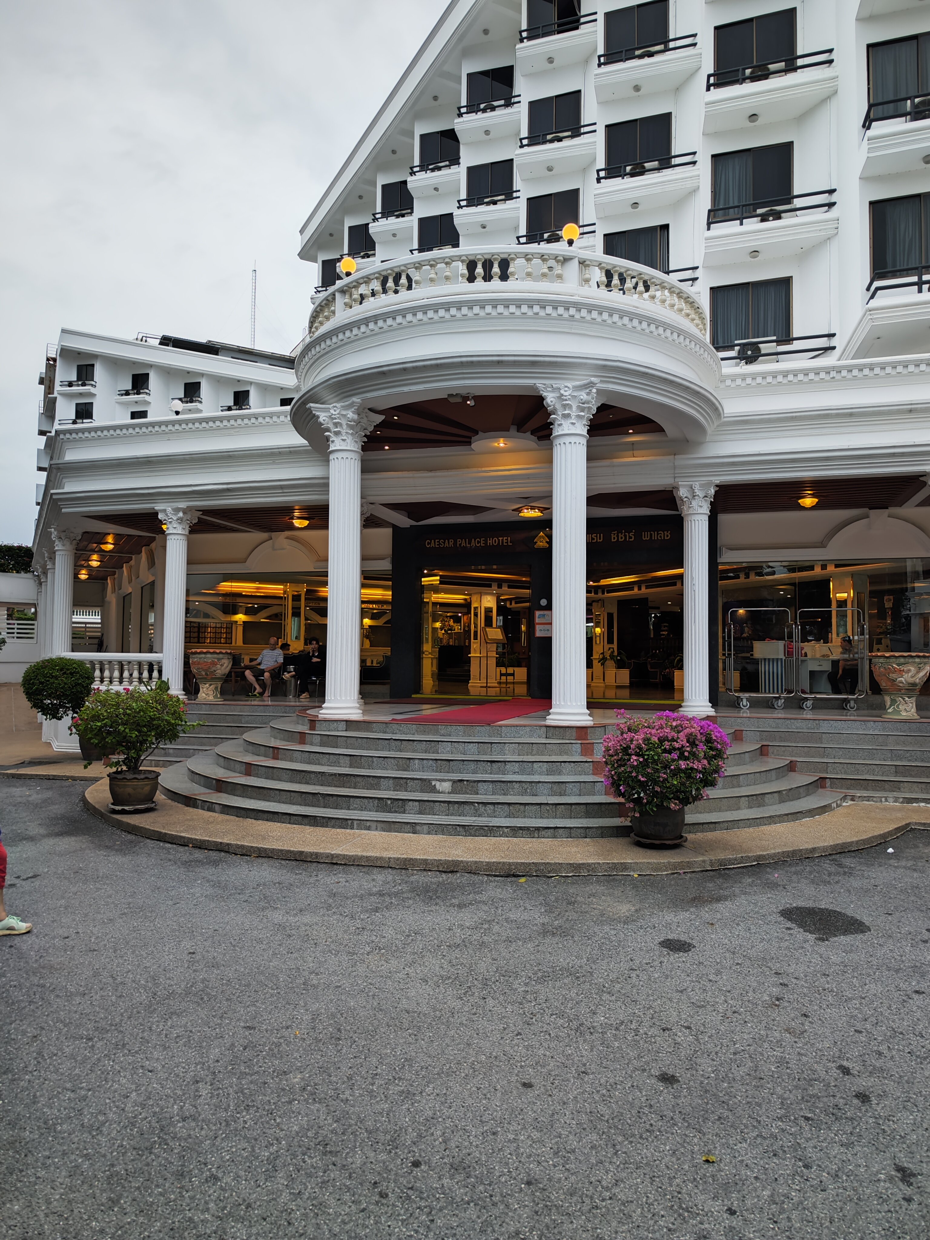 Фото Caesar Palace Hotel