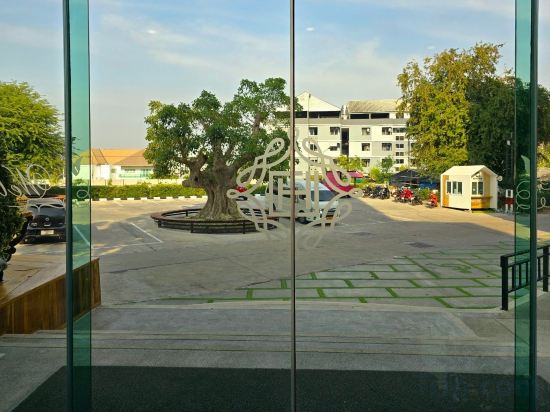 Фото Lhc Hotel and Resort