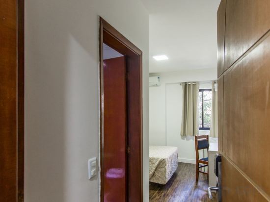 Фото Hotel Cardim Plaza