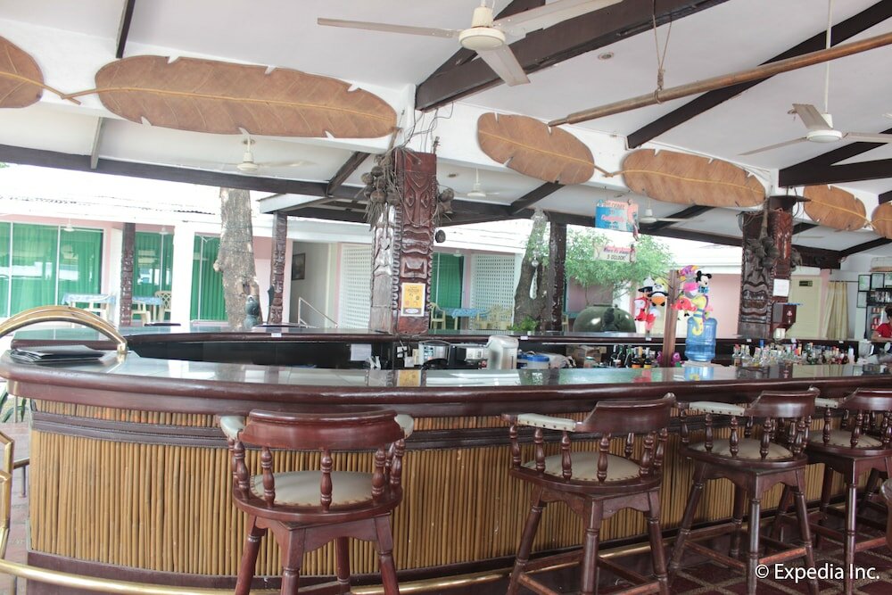 Фото Wild Orchid Beach Resort