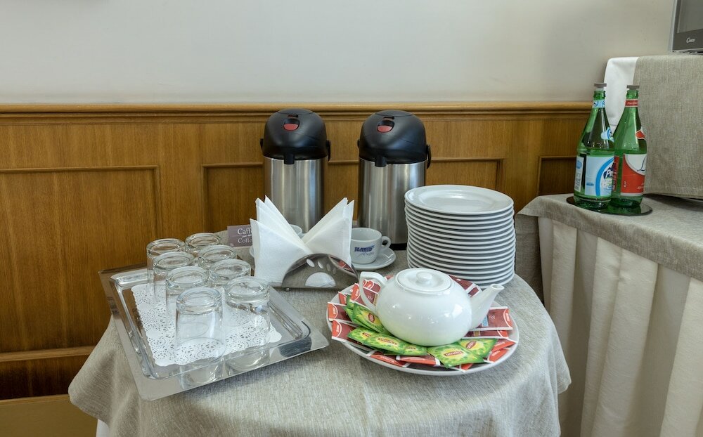 Фото Hotel Leopardi