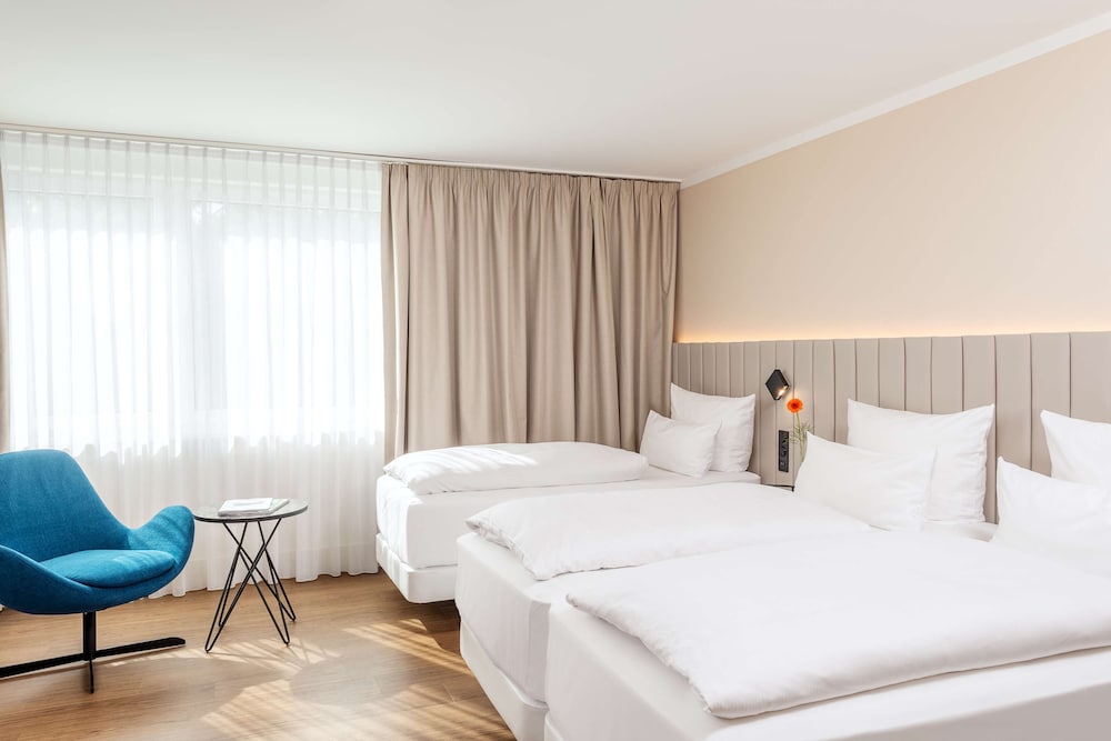 Фото Nh Köln Altstadt