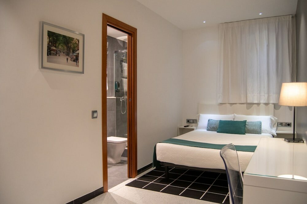 Фото Hostal Apolo