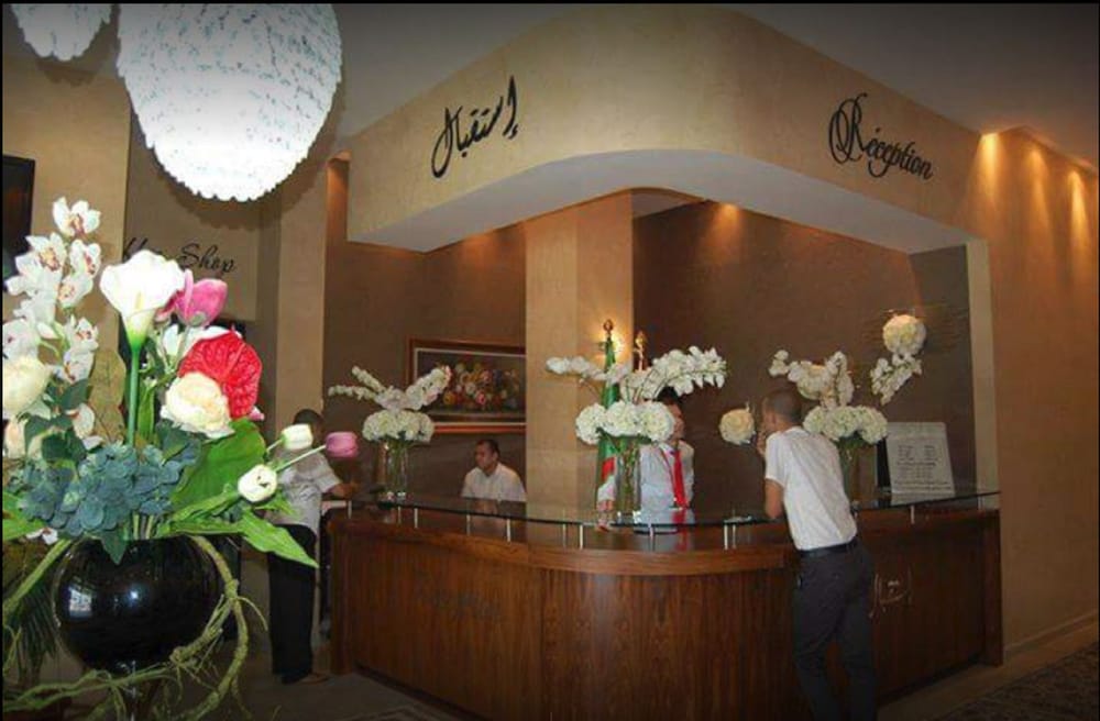 Фото Hôtel de La Vallée Chlef