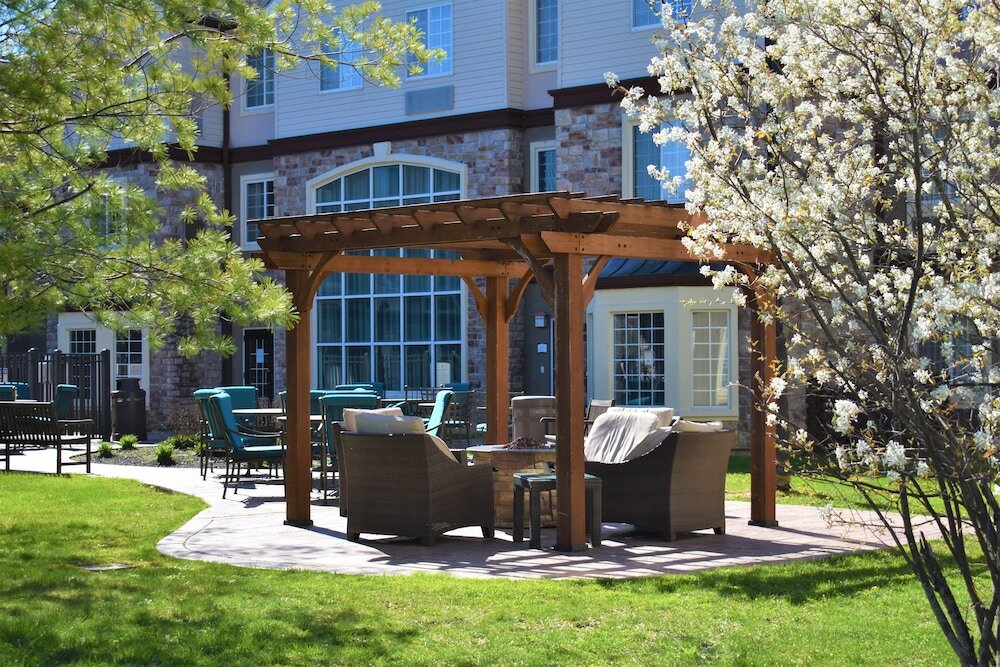 Фото Staybridge Suites Cranbury, an Ihg Hotel