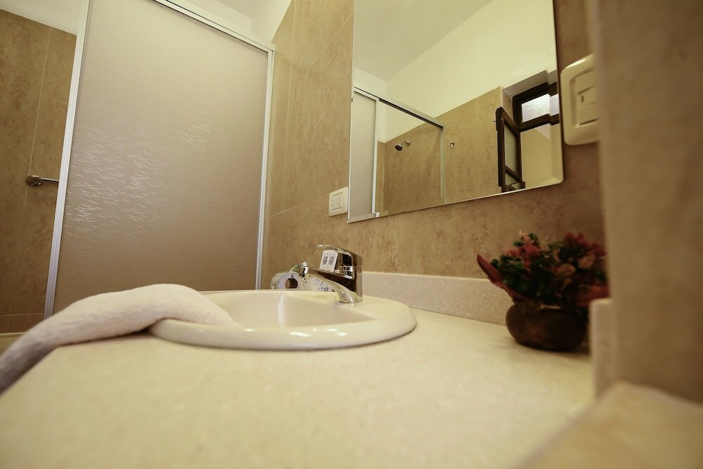 Фото Yabar Hotel Plaza