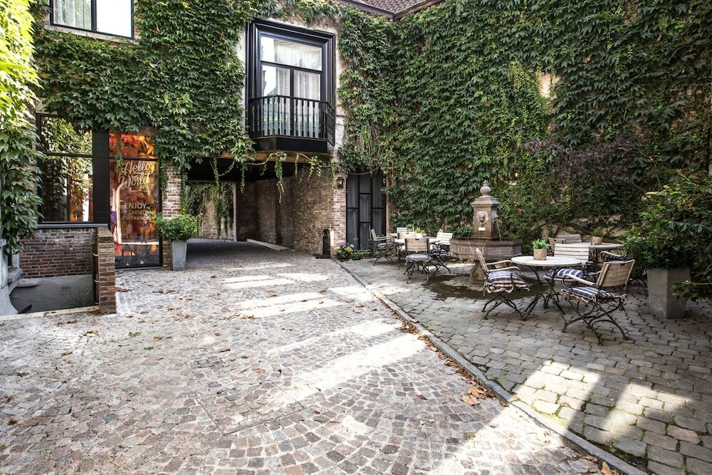 Фото Hotel de Castillion