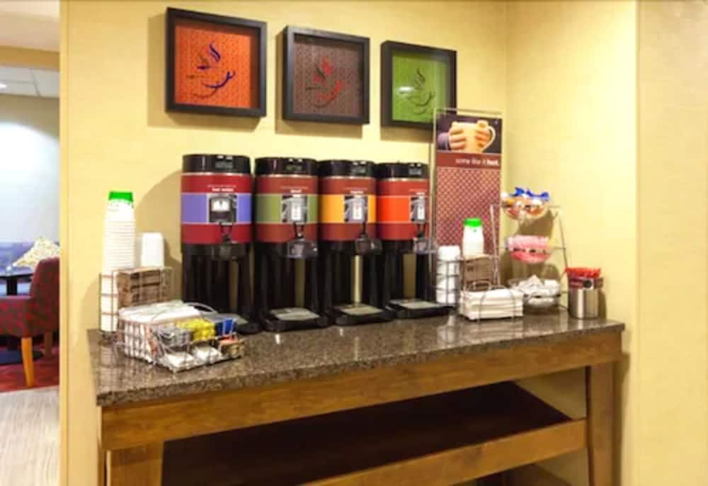 Фото Hampton Inn Rockford