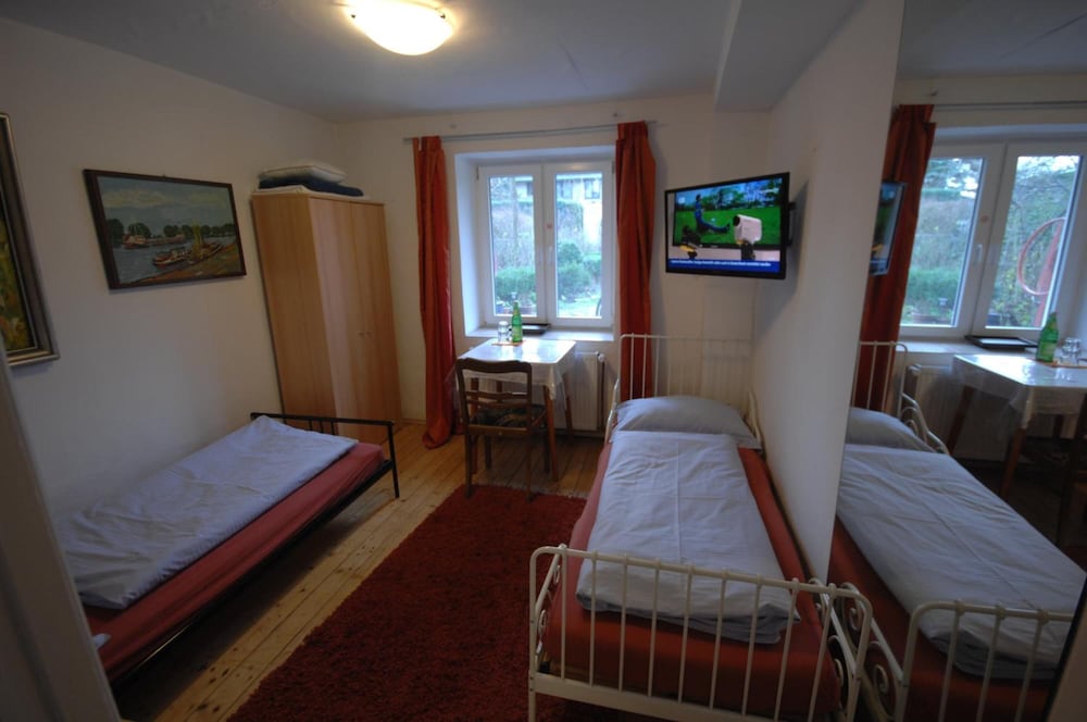 Фото Airportgästehaus Bremen