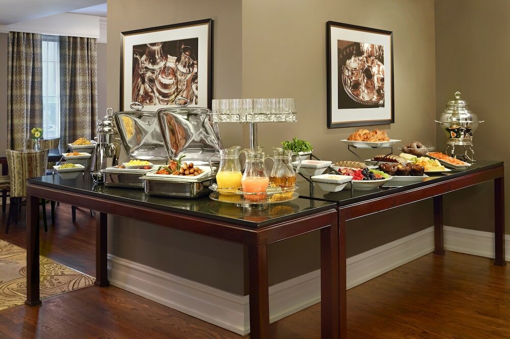 Фото The Omni King Edward Hotel