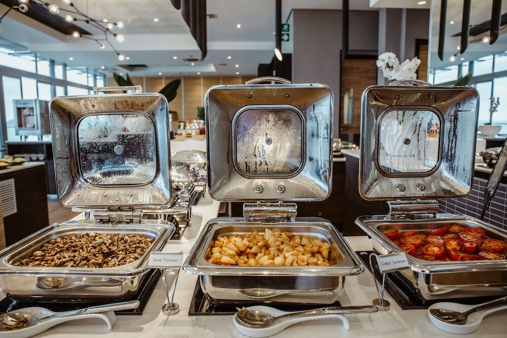 Фото Belaire Suites Hotel