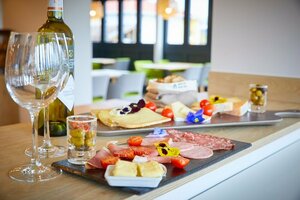 Гостиница Hotel Campanile Pau