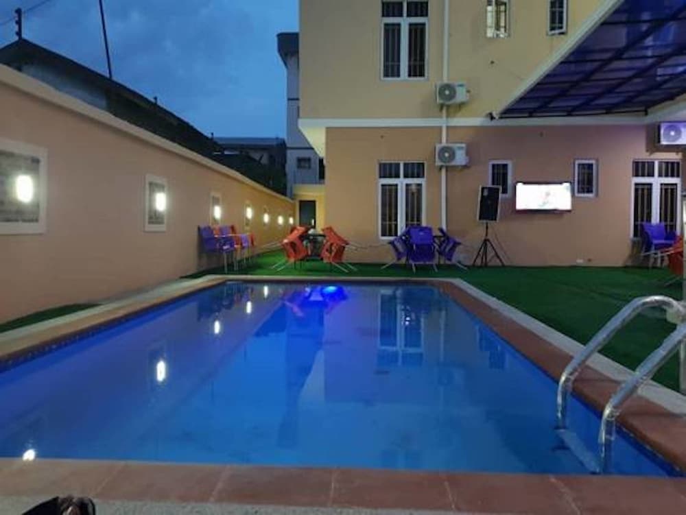 Фото Bana Hotel & Suites