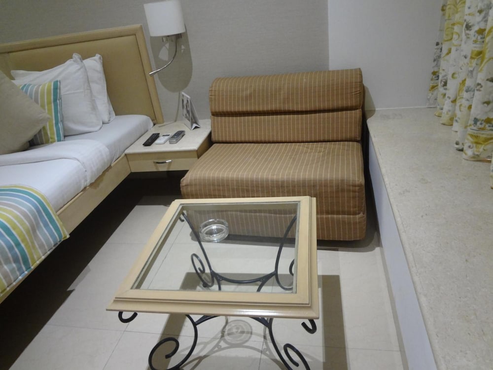 Фото Hotel Suncity Apollo