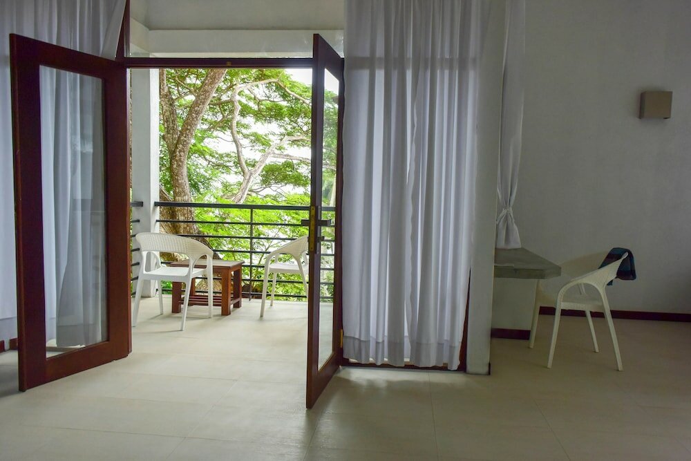 Фото Eva Lanka Hotel