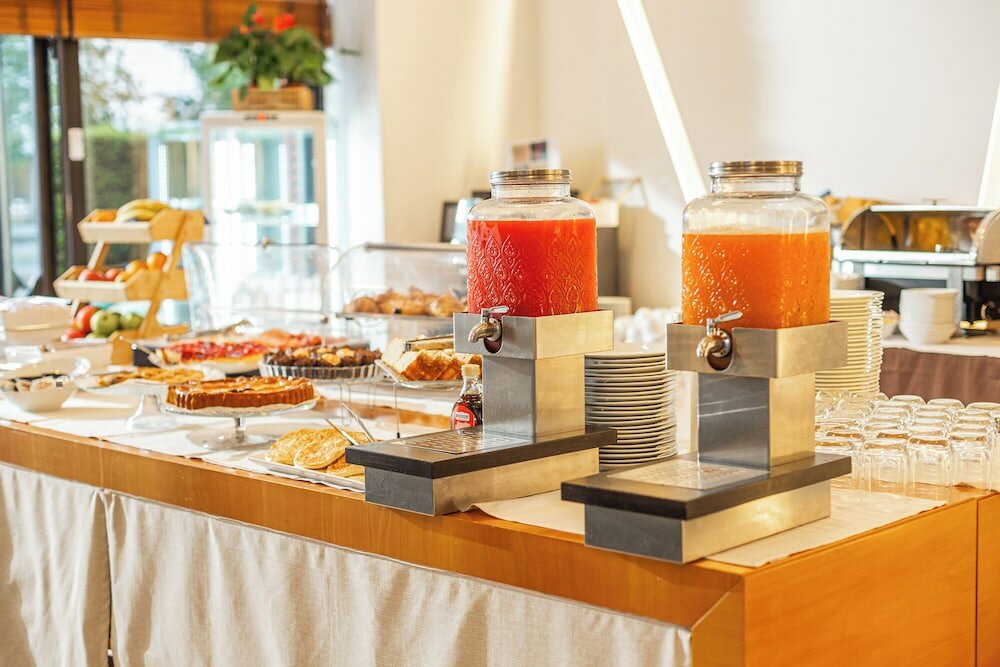 Фото Ipoint Hotel