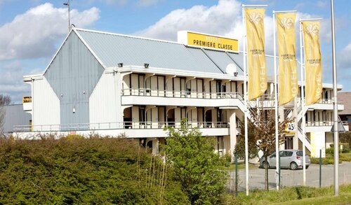 Гостиница Premiere Classe Dunkerque Est - Armbouts Cappel в Сенте-Омере