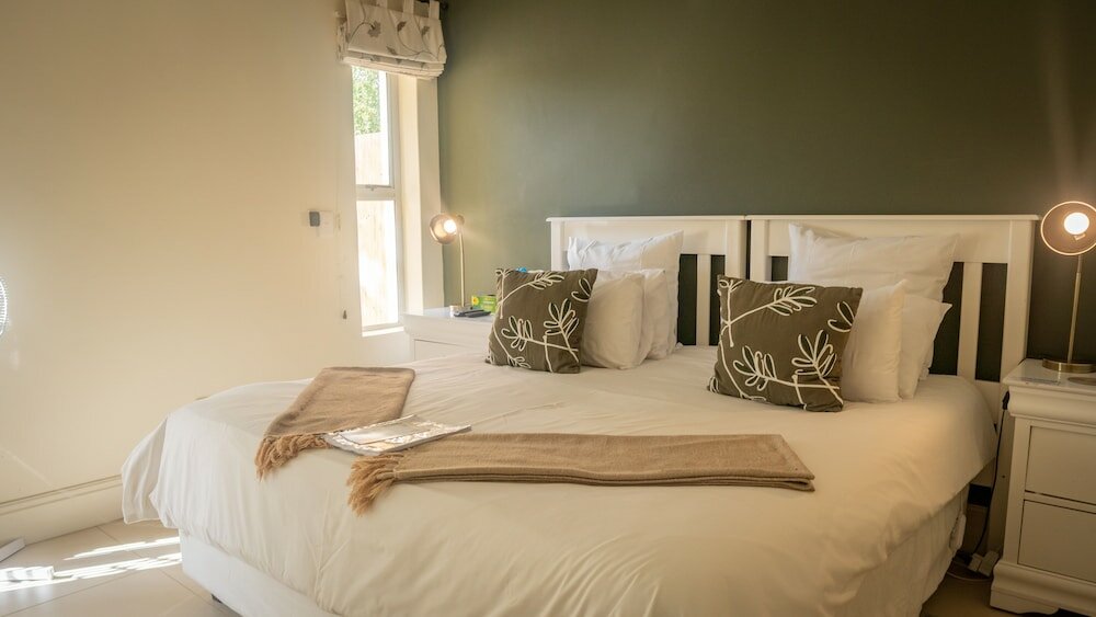 Фото Rustic Manor Bed And Breakfast