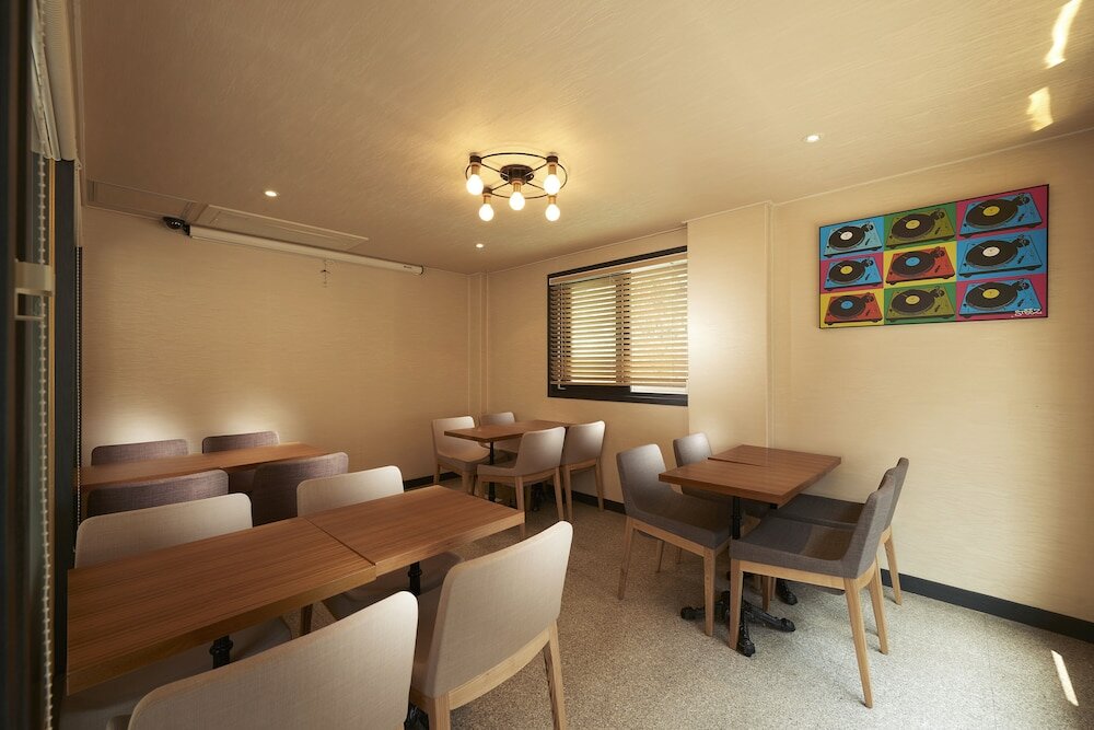 Фото Noble Hotel