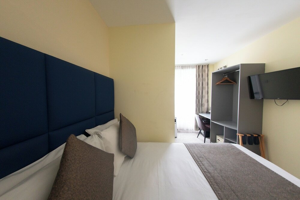 Фото Duke of Leinster Hotel