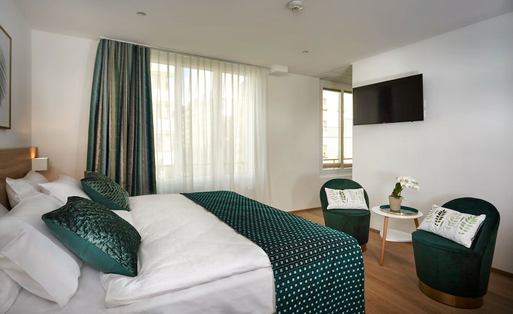 Фото Hotel Suisse