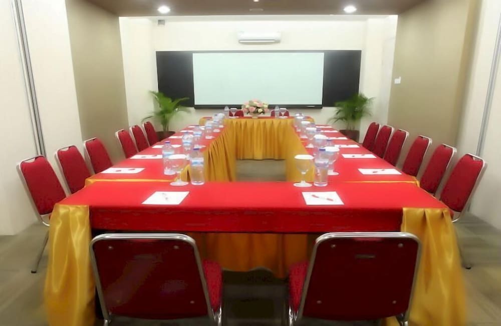 Фото Dragon Inn Kemayoran