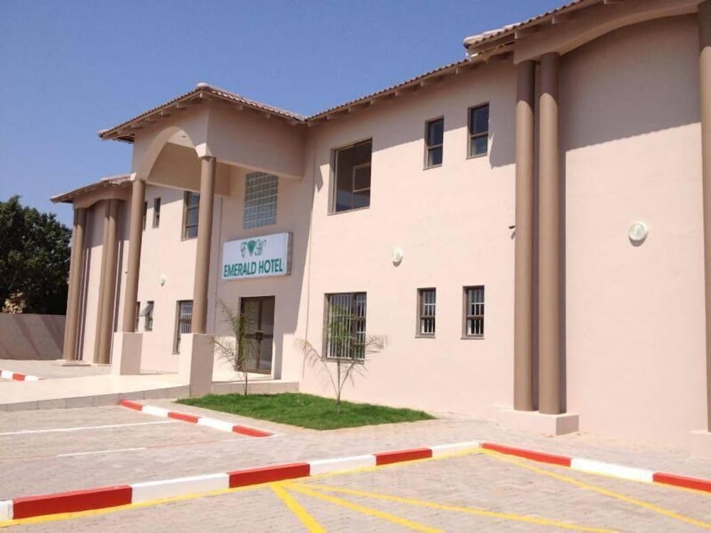 Фото отеля 4