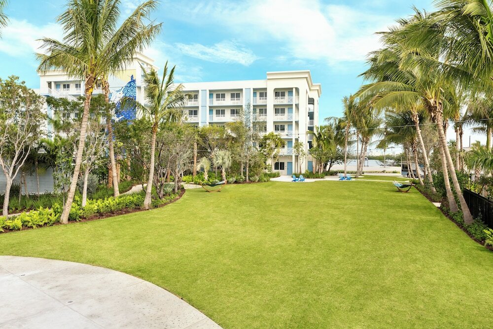 Фото The Gates Key West