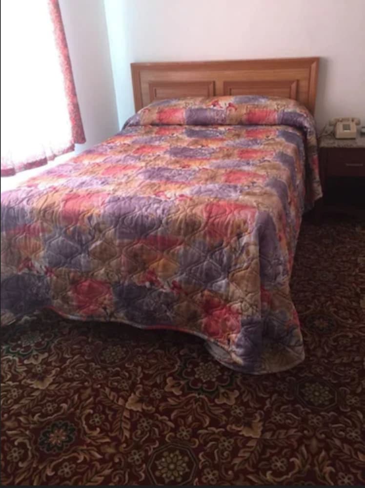 Фото Hollywood Roxy Hotel