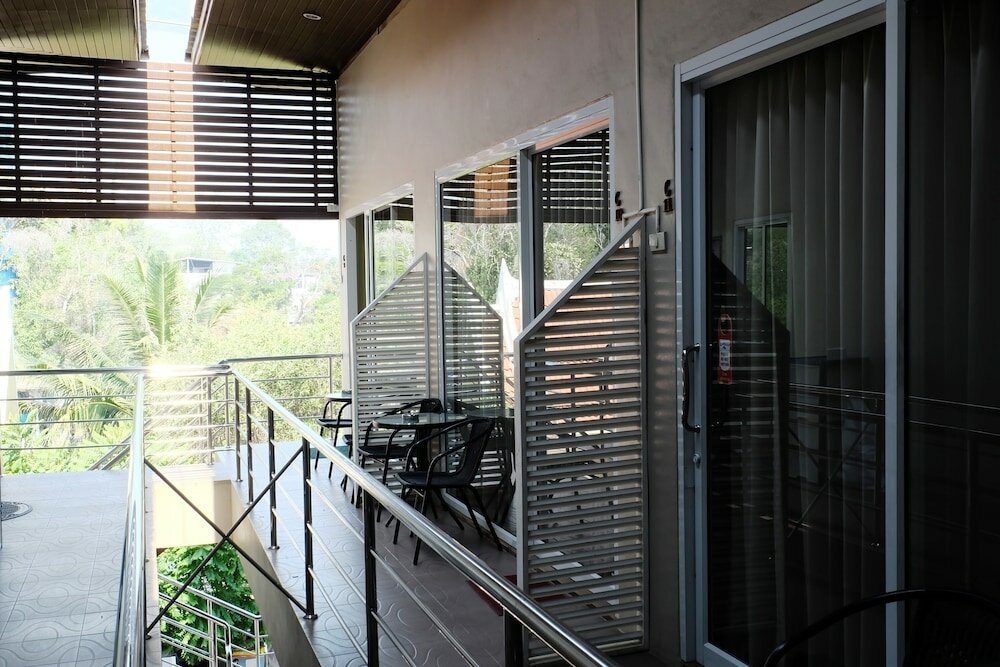 Фото Chilli Hotel & Restaurant