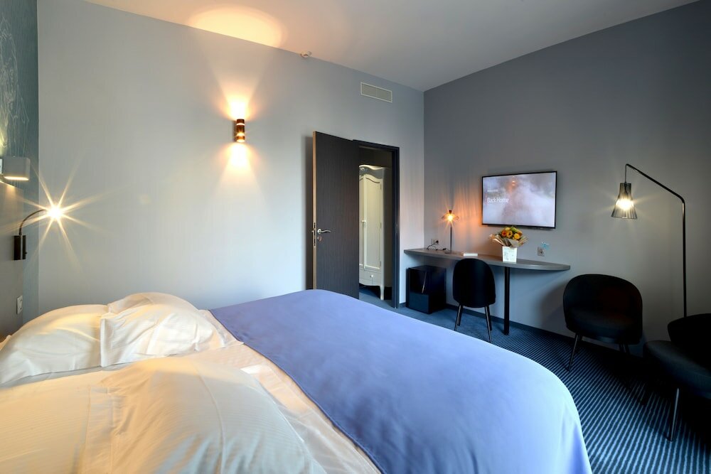 Фото Logis Hôtel Victor Hugo & SPA