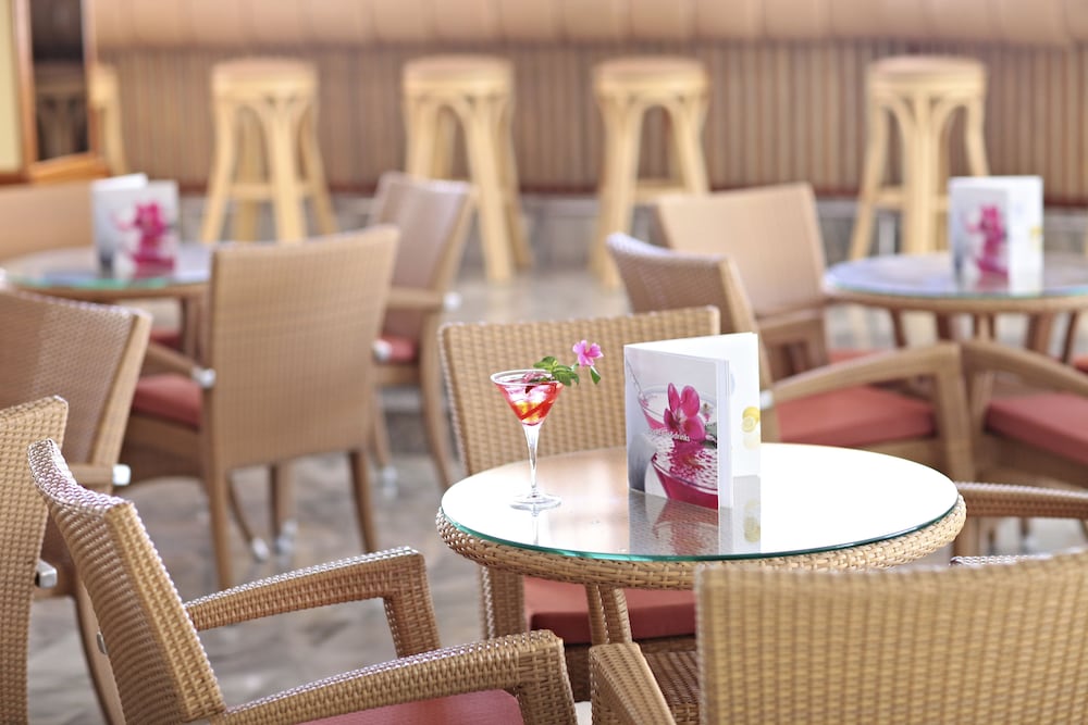 Фото Hotel Clumba