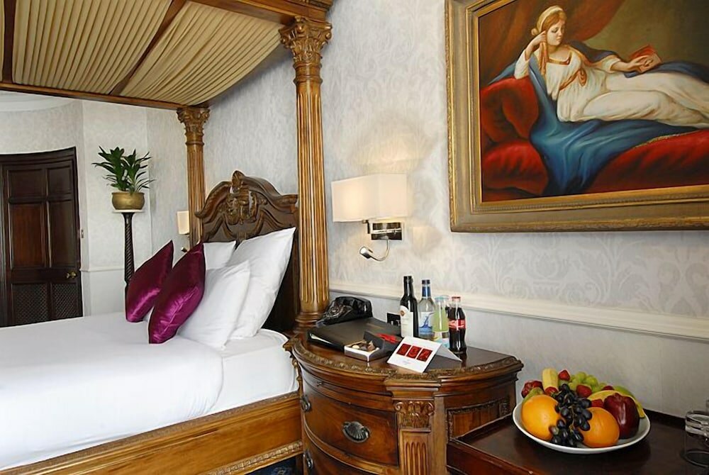 Фото Grand Royale London Hyde Park