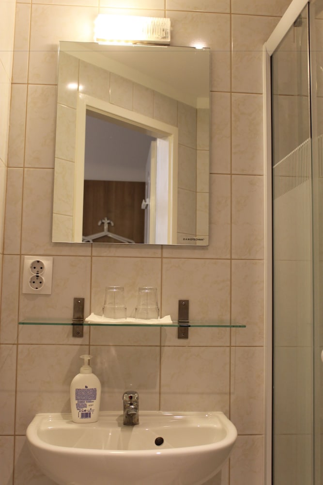 Фото Omega Guesthouse Budapest