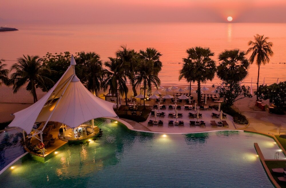 Фото Mövenpick Siam Na Jomtien Pattaya